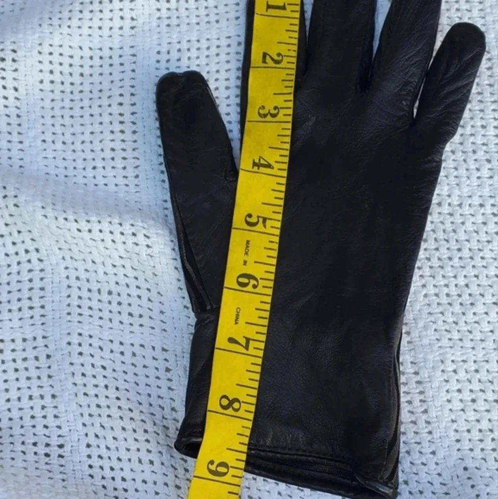 Metallic‎ Leather Gloves M